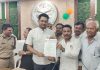 व्यापारियों की समस्याओं के समाधान को लेकर मुख्यमंत्री के नाम डीएम को सौंपा ज्ञापन