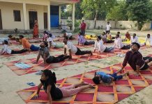 अंतरराष्ट्रीय योग दिवस पर विभिन्न संस्थानों में लगे योग शिविर