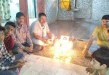बभनौटी में शोक सभा आयोजित कर भरत भूषण तिवारी को दी गई श्रद्धांजलि