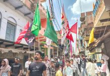 सातवीं मोहर्रम पर निकला अलम का जुलूस, करबला में अकीदतमंदों ने पढ़ी फातेहा