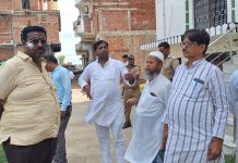 विधायक ने किया इंटरलॉकिंग सड़कों का निरीक्षण