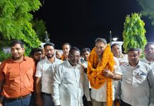 गांव के लाल ने बढ़ाया जिले का मान, मेडिकल कॉलेज प्रयागराज के प्राचार्य बने प्रो. डॉ. एके वर्मा का हुआ भव्य स्वागत