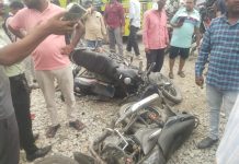 बेकाबू एक्सयूवी कार का कहर: अस्पताल के बाहर खड़ी तीन कारें और चार बाइक रौंदी, युवक की मौत