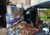 बारिश से जर्जर दुकान का बारजा ढहा, बड़ा हादसा टला